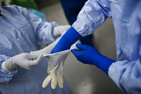 Medical Gloves